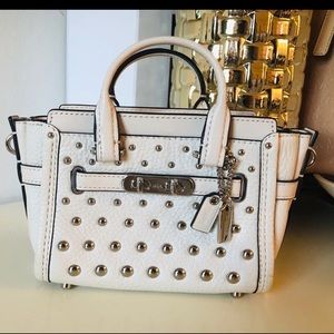 “SOLD”Coach Swagger Chalk White Crossbody Pebble